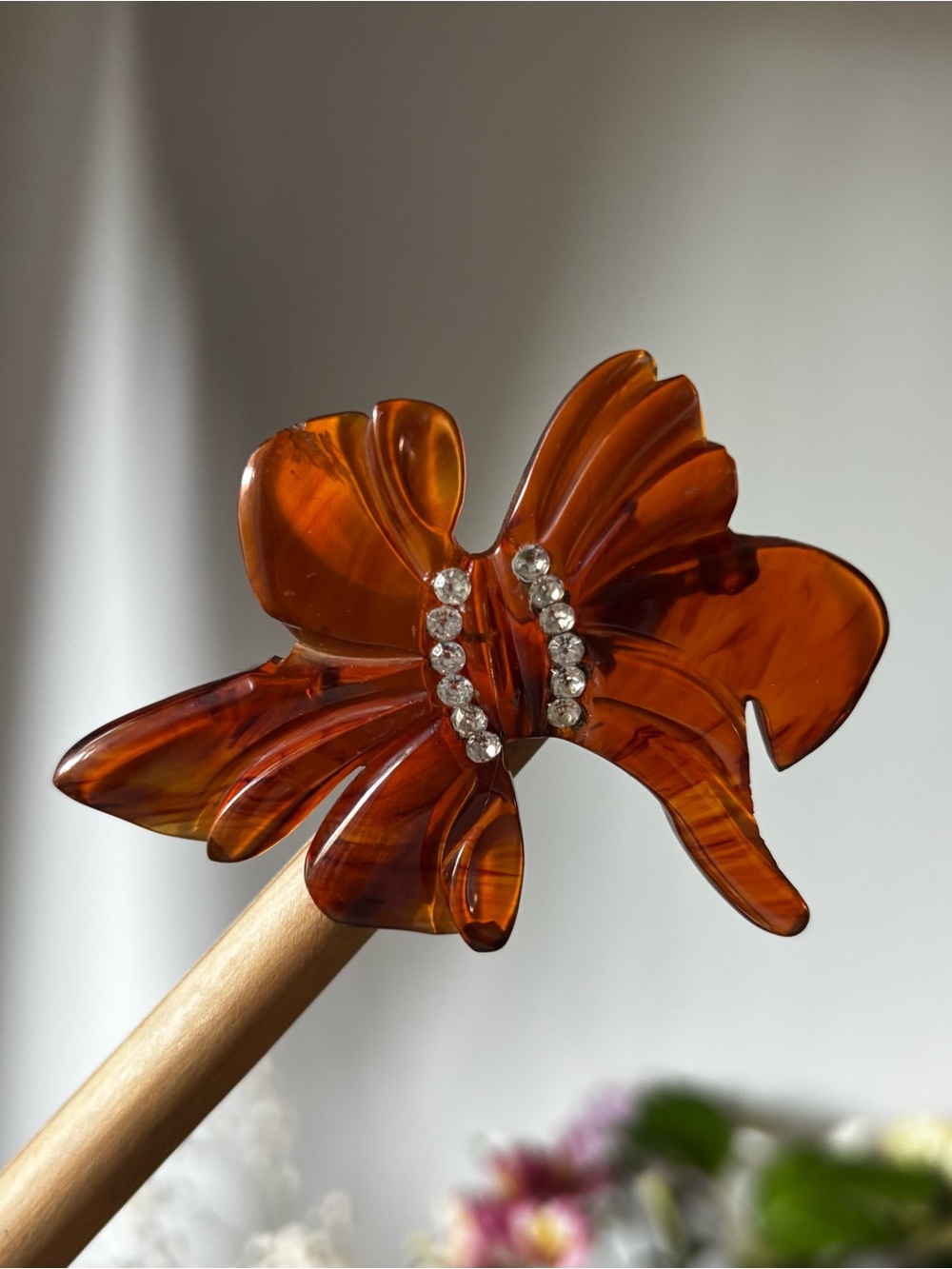 Vintage Bakelite Carved Clear Brown Swirl Bow with Rhinestones